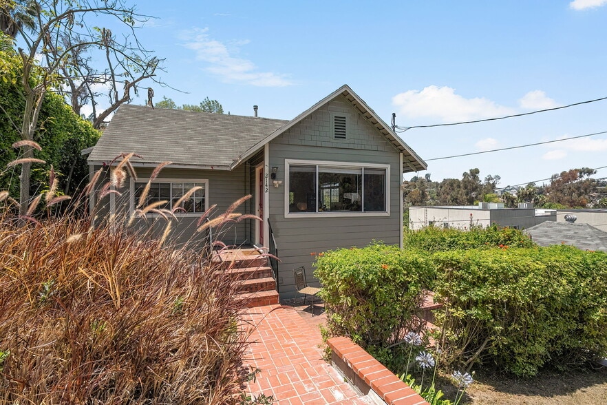 Primary Photo Of 2142 Baxter St, Los Angeles Apartments For Sale