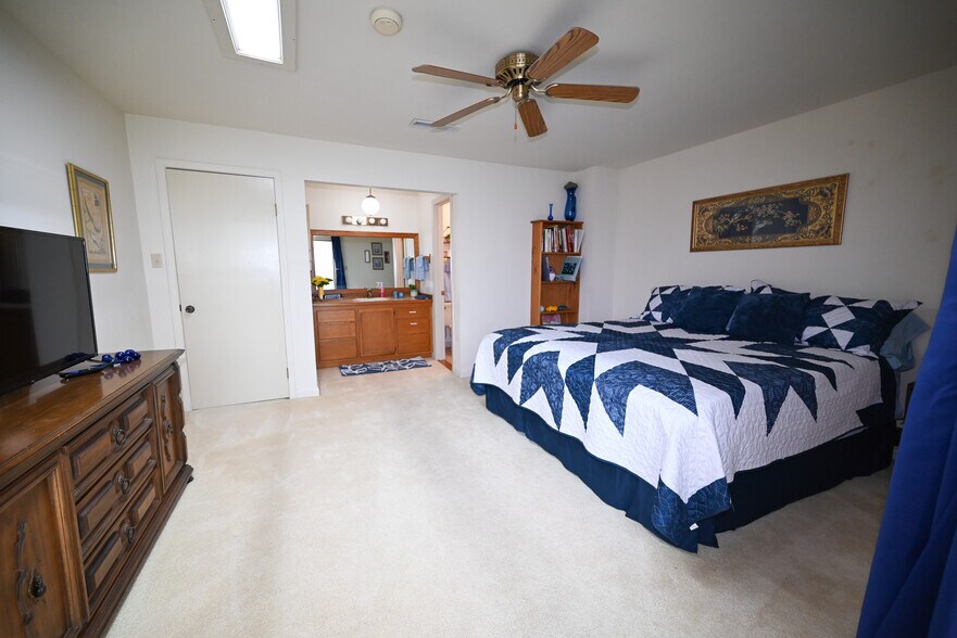 More Photos Of 2759 County Road 411, Berryville Hotel For Sale