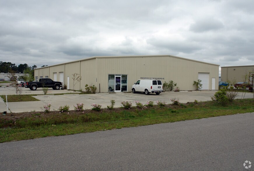 More Photos Of 1836 Lone Star St, Conway Light Distribution For Lease