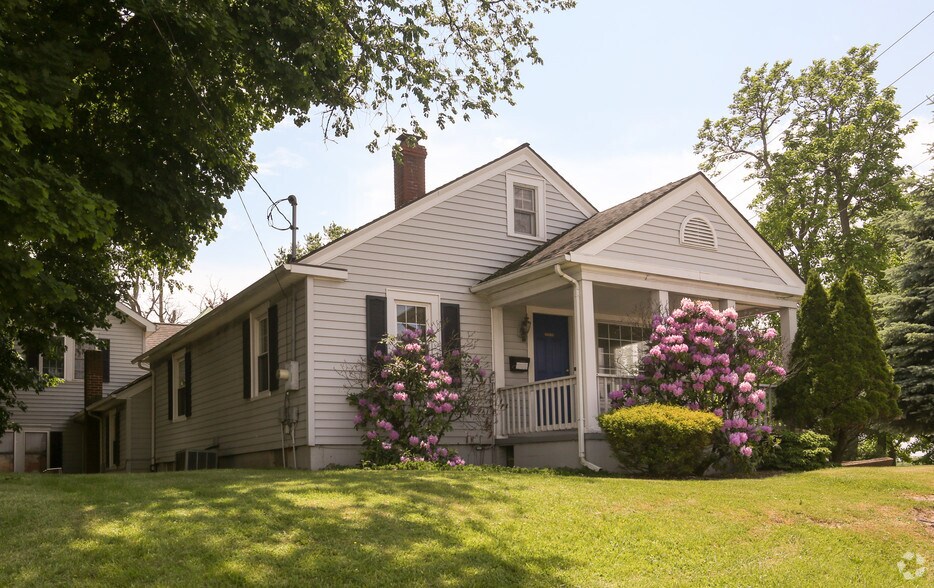 More Photos Of 9233 SR 14, Streetsboro Medical For Sale