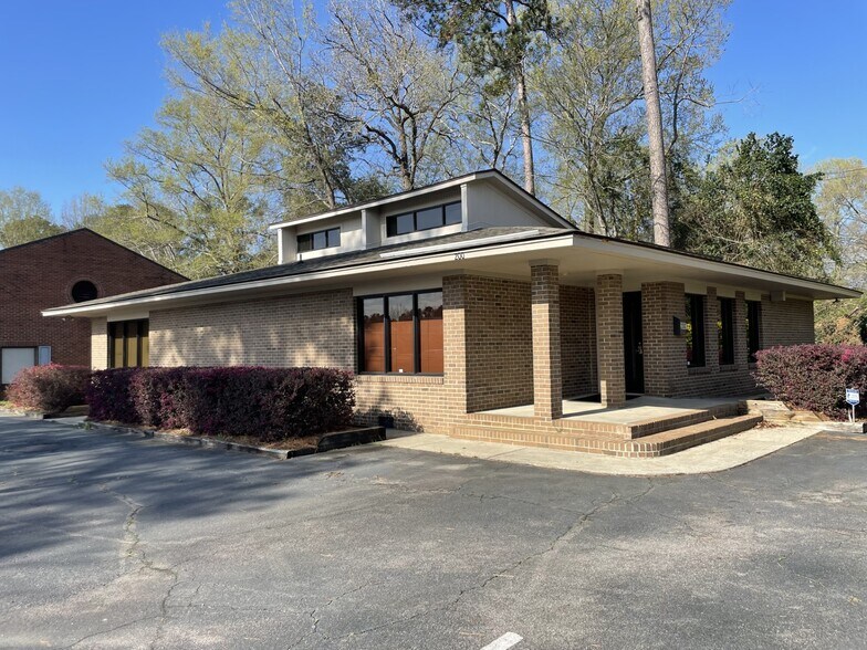 More Photos Of 200 Outlet Point Blvd, Columbia Office For Lease