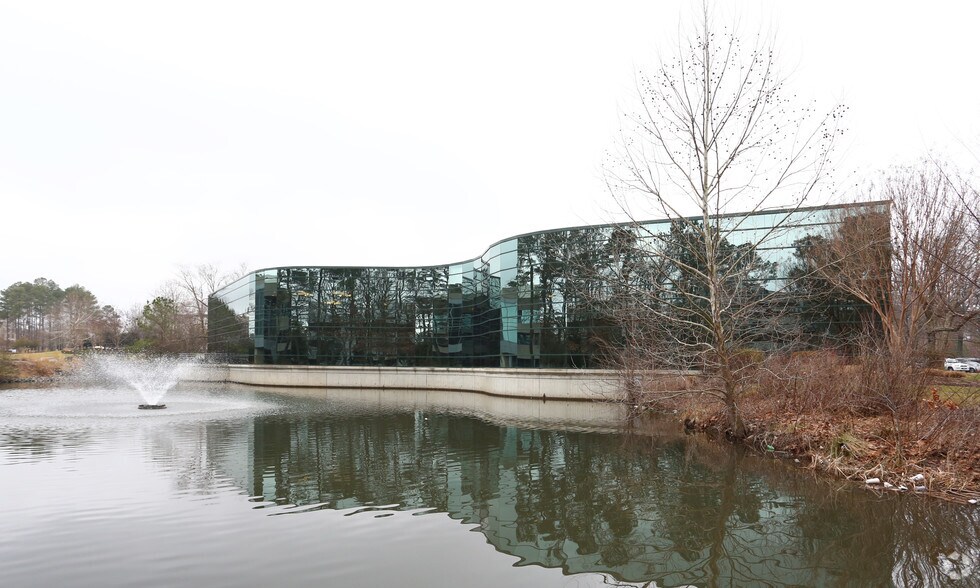 More Photos Of 4301 Dominion Blvd, Glen Allen Office For Lease