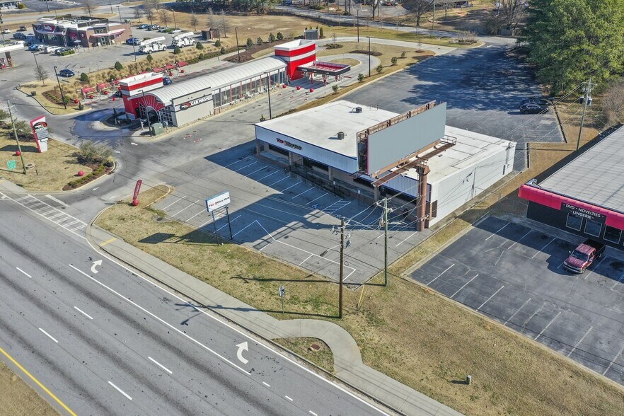 More Photos Of 8180 Tara Blvd, Jonesboro Freestanding For Sale