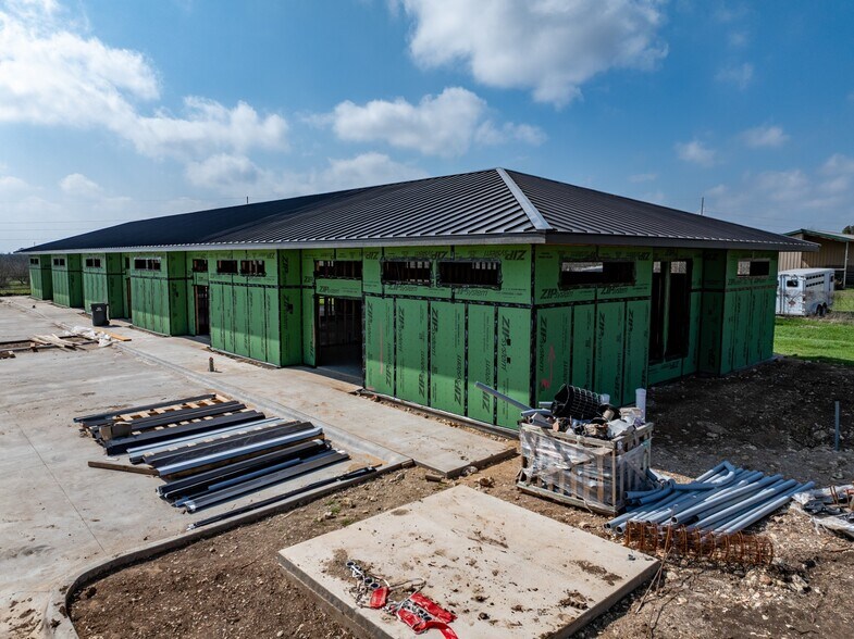 More Photos Of 800 S FM 1626, Buda Unknown For Lease