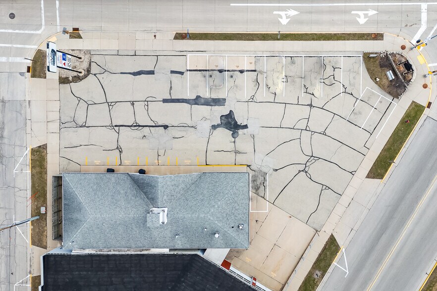 More Photos Of 400 Blackburn St, Ripon Specialty For Sale