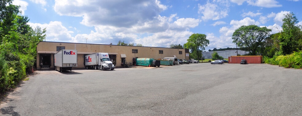 More Photos Of 39 Progress St, Edison Warehouse For Sale