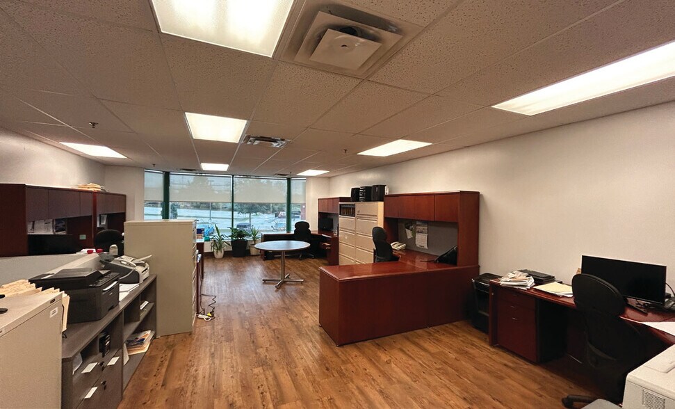 More Photos Of 2800 John St, Markham Light Distribution For Sale