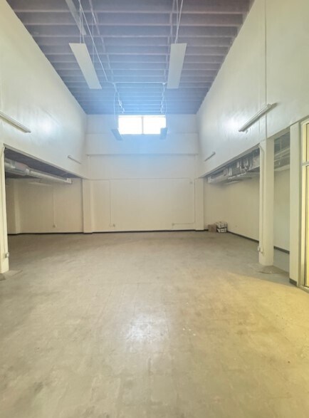 More Photos Of 4516-4528 Whittier Blvd, Los Angeles Freestanding For Lease