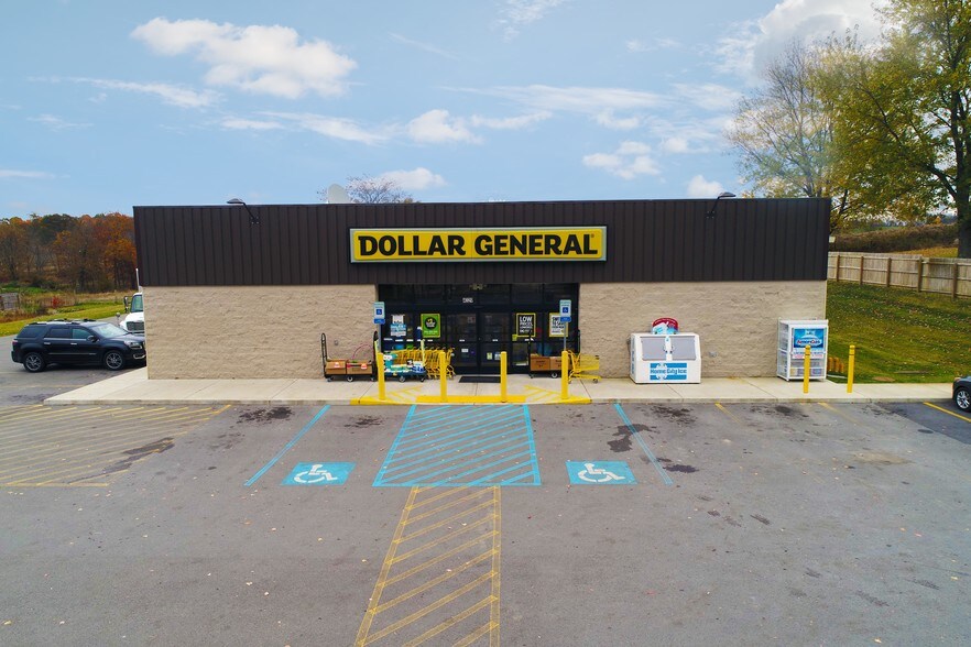 Primary Photo Of 4029 Ellwood Rd, New Castle Freestanding For Sale