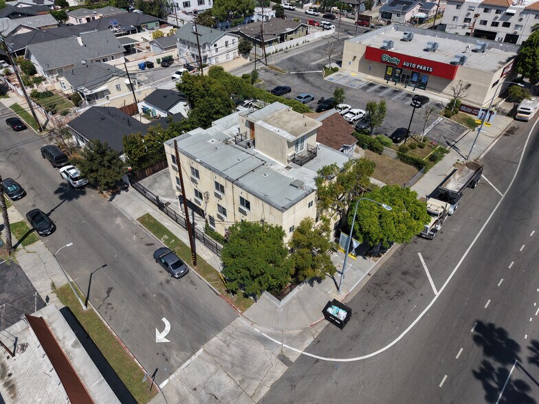 More Photos Of 5073 Huntington Dr N, Los Angeles Apartments For Sale