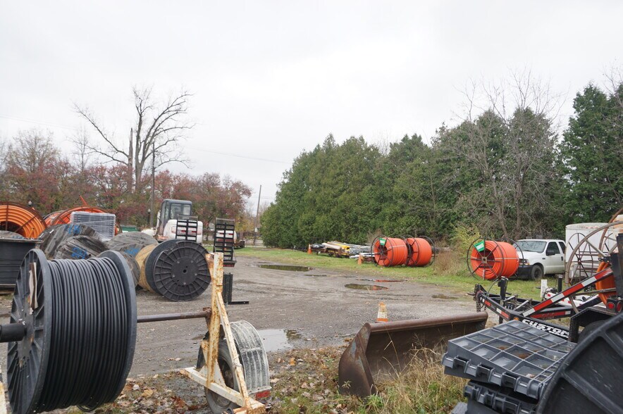 More Photos Of 36135 Bibbins St, Romulus Warehouse For Sale