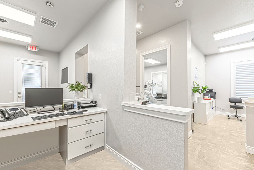 More Photos Of , Tomball Office For Sale