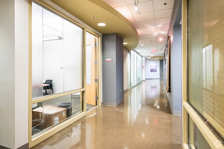 More Photos Of 4600 American Pky, Madison Office For Lease