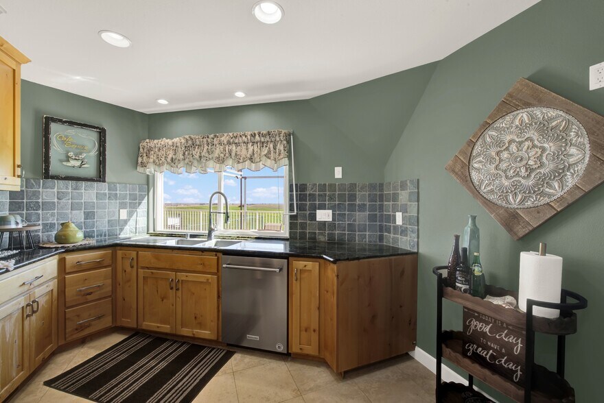 More Photos Of 8560 Holmes Ln, Winters Specialty For Sale