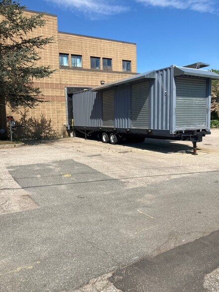 More Photos Of 53-101 Venturi Ave, Warwick Distribution For Lease