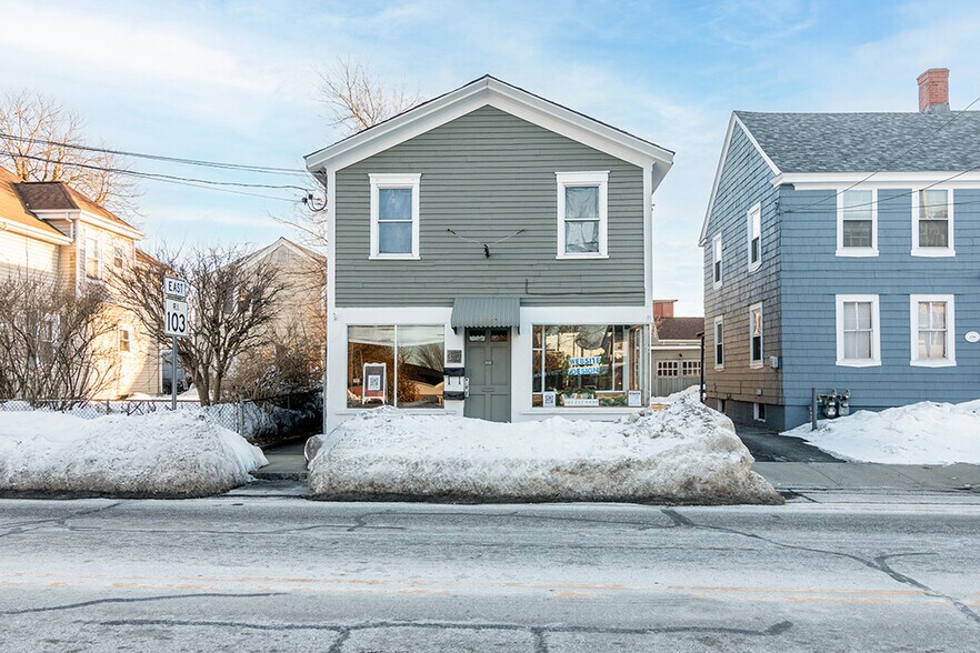 More Photos Of 388 Child St, Warren Freestanding For Sale