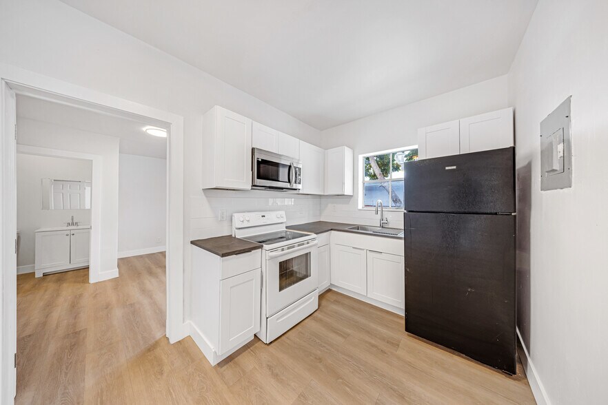 More Photos Of 1648 NW 33rd St, Miami Apartments For Sale