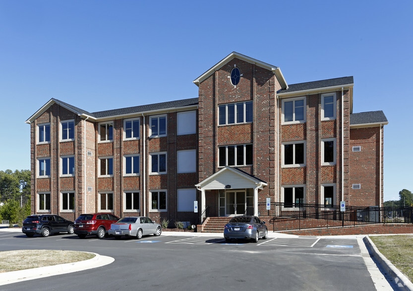 More Photos Of 7724 Raeford Rd, Fayetteville Medical For Sale
