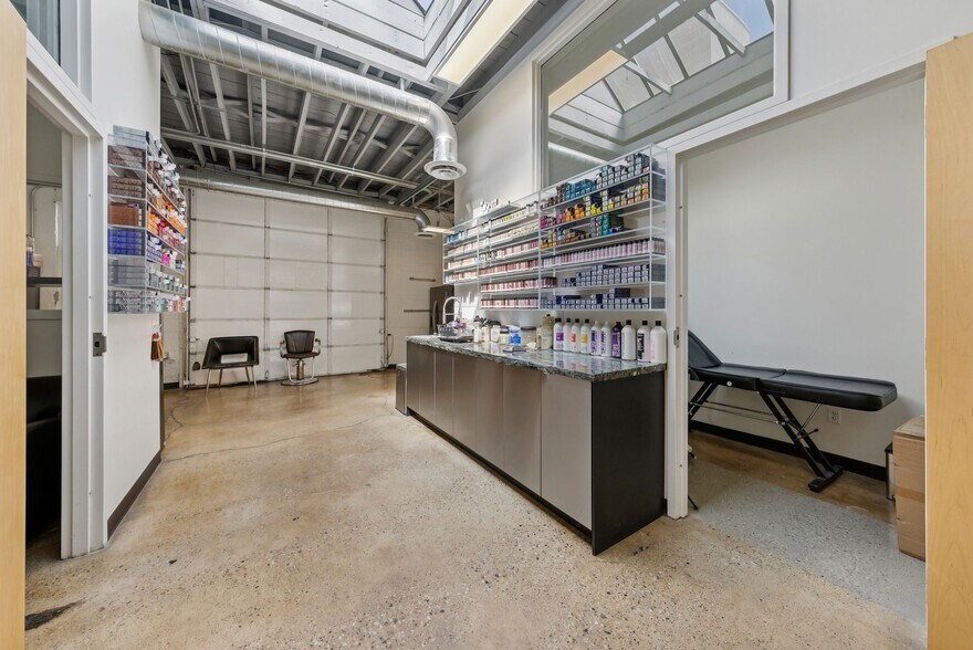 More Photos Of 1010 S State St, Salt Lake City Storefront For Sale