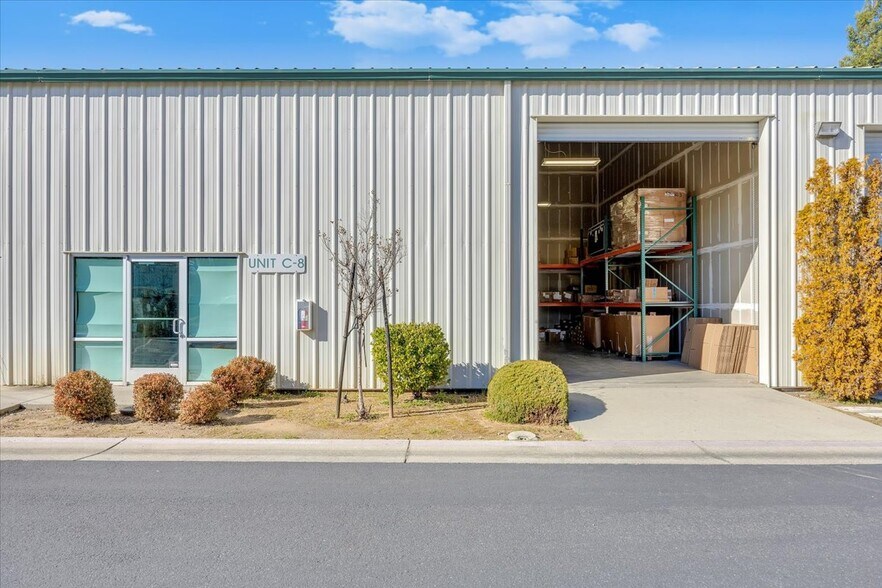 More Photos Of 18855 Microtronics, Sonora Industrial For Sale