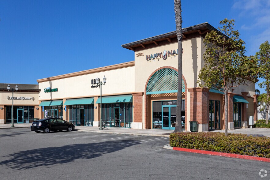 More Photos Of 19051-19101 Goldenwest St, Huntington Beach Unknown For Lease