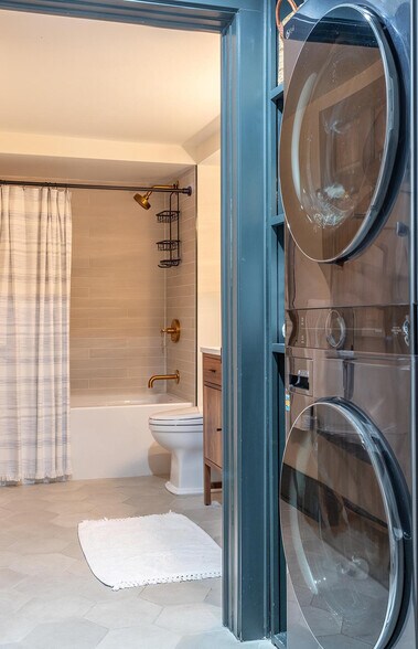 More Photos Of 56 Turner Mill Ln, Stowe Specialty For Sale