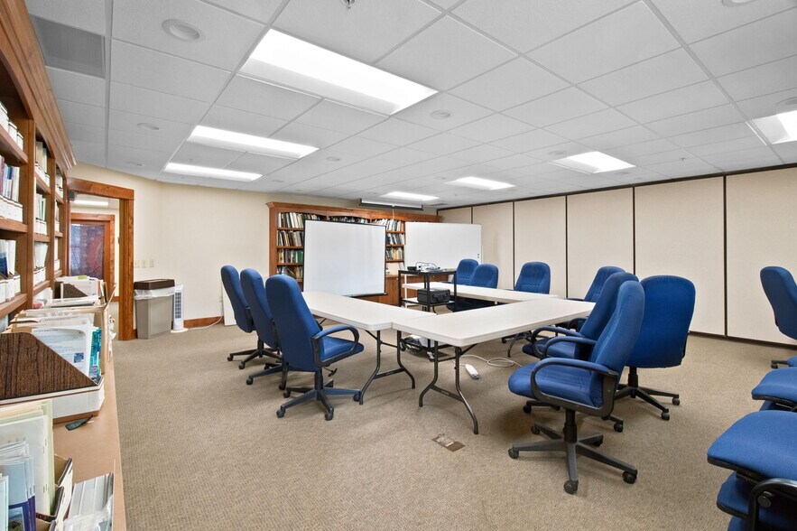 More Photos Of 230 Cherry St, Fort Collins Office For Sale