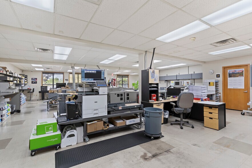 More Photos Of 1480 E Ridgeline Dr, Ogden Office For Sale