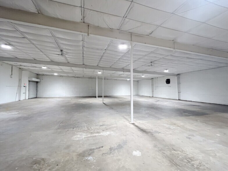 More Photos Of 16210 Clay Rd, Houston General Retail For Sale