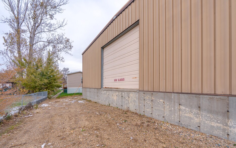 More Photos Of 1100 Basin Ave, Bismarck Flex For Sale