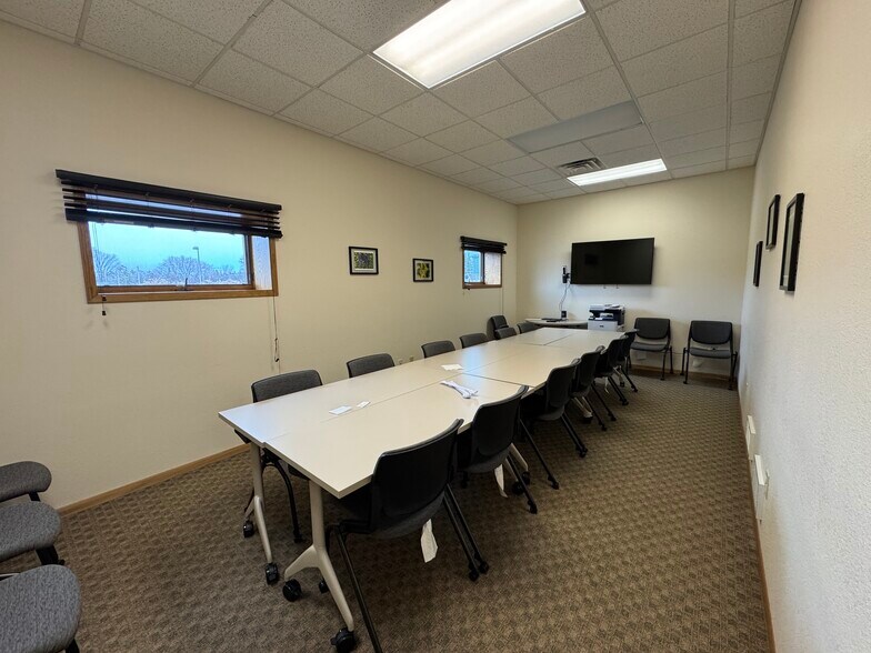 More Photos Of 300 S Pelham St, Rhinelander Office For Sale