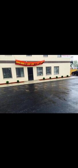 More Photos Of 16400 S Dixie Hwy, Markham Truck Terminal For Sale