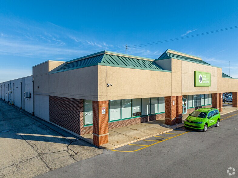 More Photos Of 3210-3348 W 87th St, Chicago Storefront For Lease