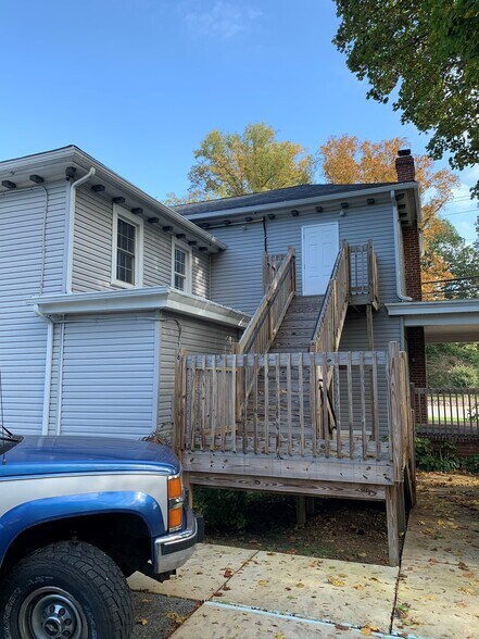 More Photos Of 754 S DuPont Hwy, Smyrna Office For Lease