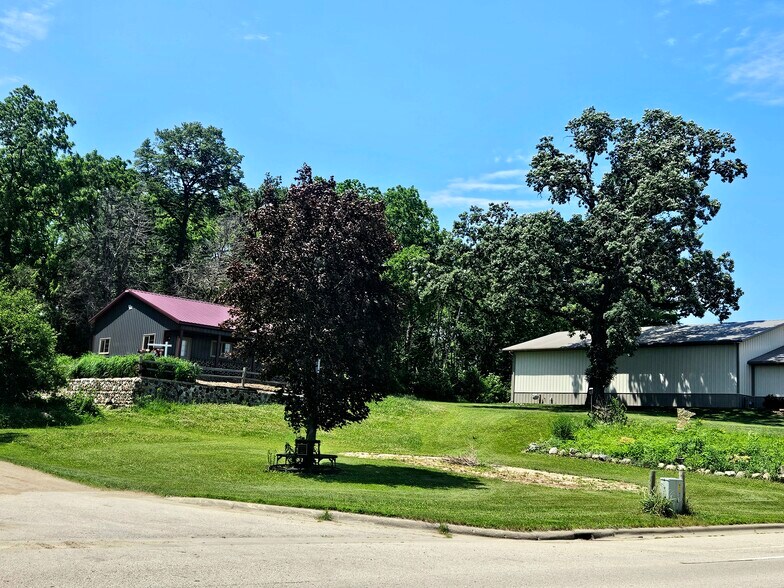 More Photos Of 51 Minnesota Ave, Oronoco Freestanding For Sale