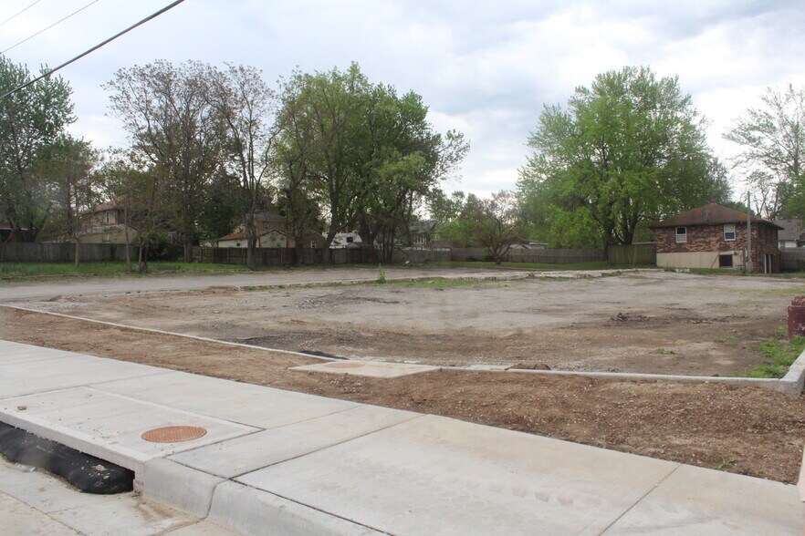 More Photos Of 219 W US Highway 24, Independence Land For Sale