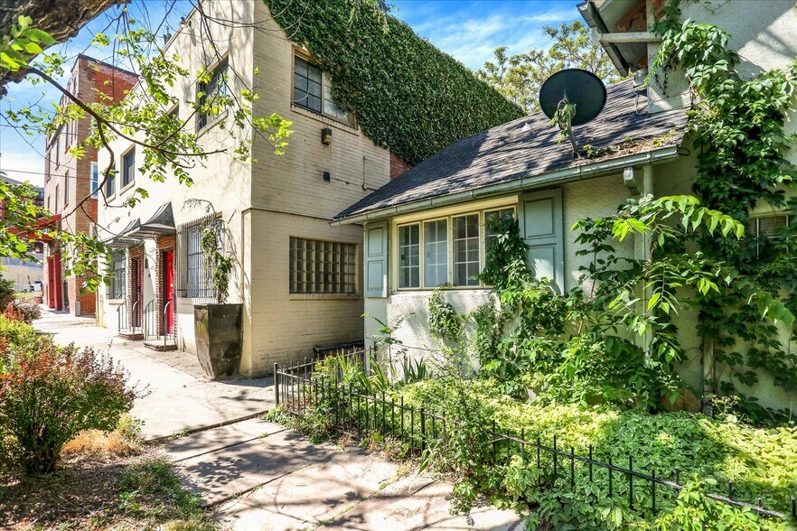 More Photos Of 422 21st St, Denver Office For Sale