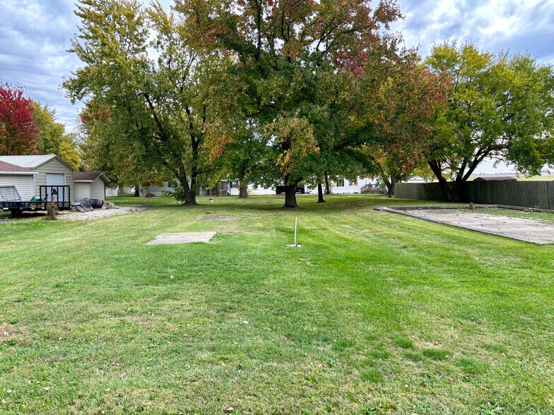 More Photos Of 521 S Emmett St, Virden Manufactured Housing Mobile Home Park For Sale