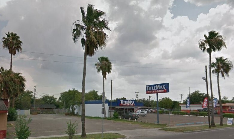 1116 E University Dr  