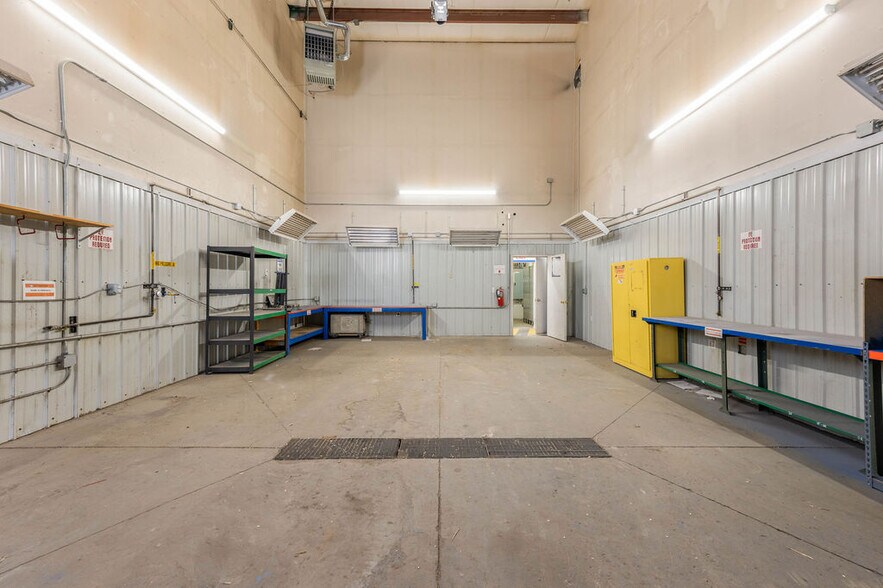 More Photos Of 2948 I-70 Business Loop, Grand Junction Warehouse For Lease