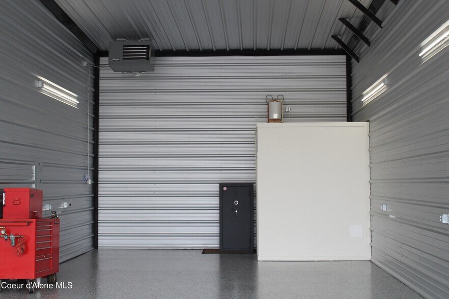 More Photos Of 17011 W Tulip Ct, Post Falls Industrial For Sale