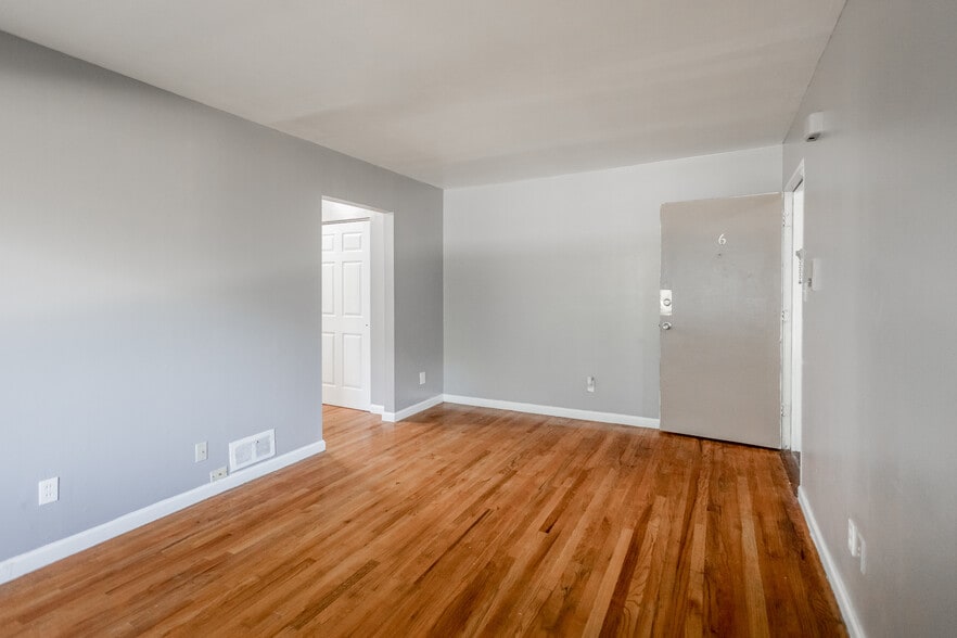 More Photos Of 12850 Dolphin St, Detroit Apartments For Sale