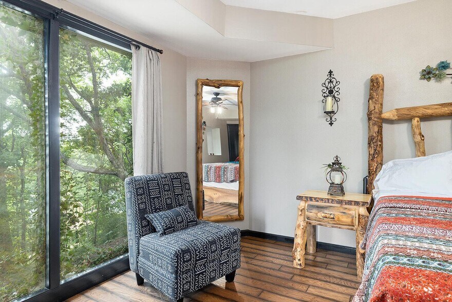 More Photos Of 381 W Guin Rd, Nixa Lodge Meeting Hall For Sale