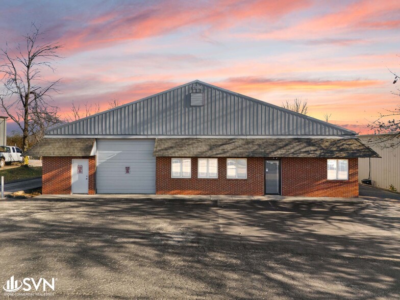 Primary Photo Of 132 Eisenhour Ct, Nicholasville Warehouse For Lease