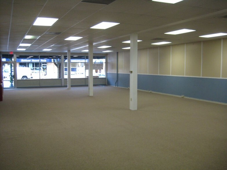 More Photos Of 61-65 E Main St, Westminster Office For Lease