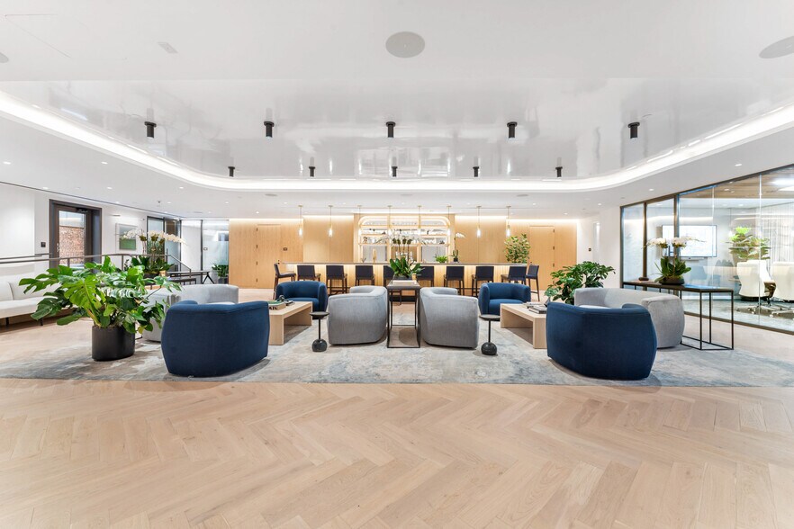 More Photos Of 43-45 E 53rd St, New York Office For Sale