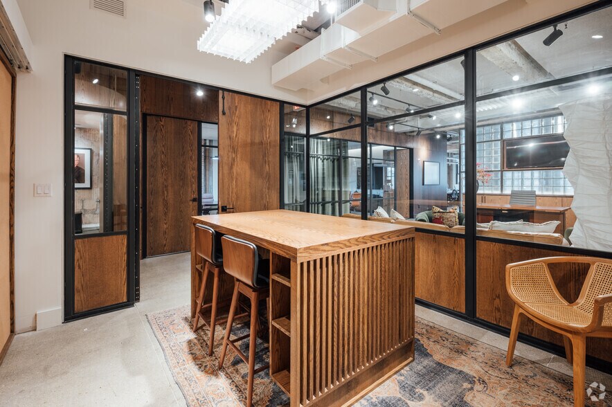 More Photos Of 373 Park Ave S, New York Office For Lease