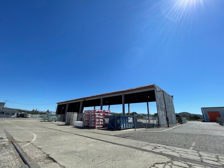 More Photos Of 5900 Pruitt Ave, Windsor Land For Lease