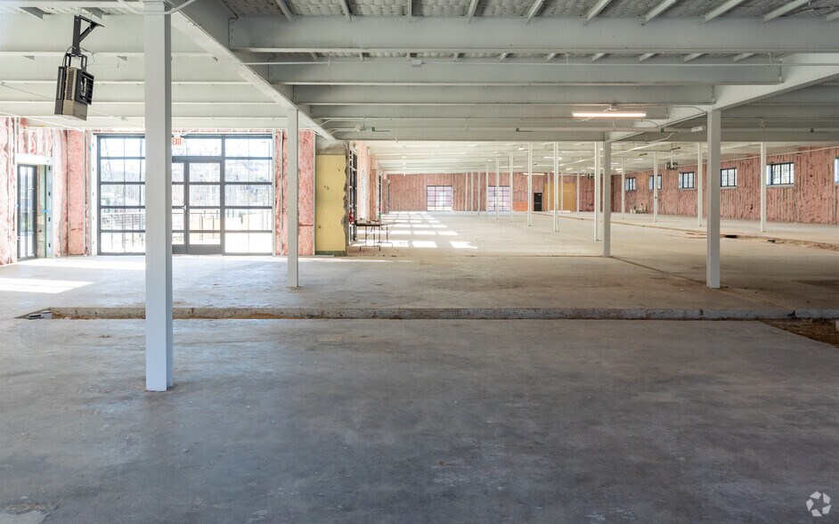 More Photos Of 949 Washington St, Durham Storefront Retail Office For Lease