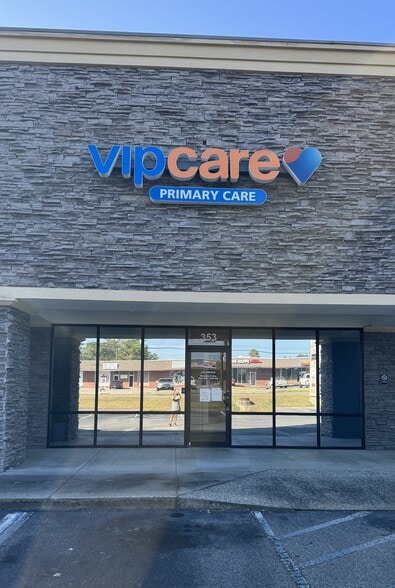 More Photos Of 341-361 Northside Dr, Valdosta Unknown For Lease